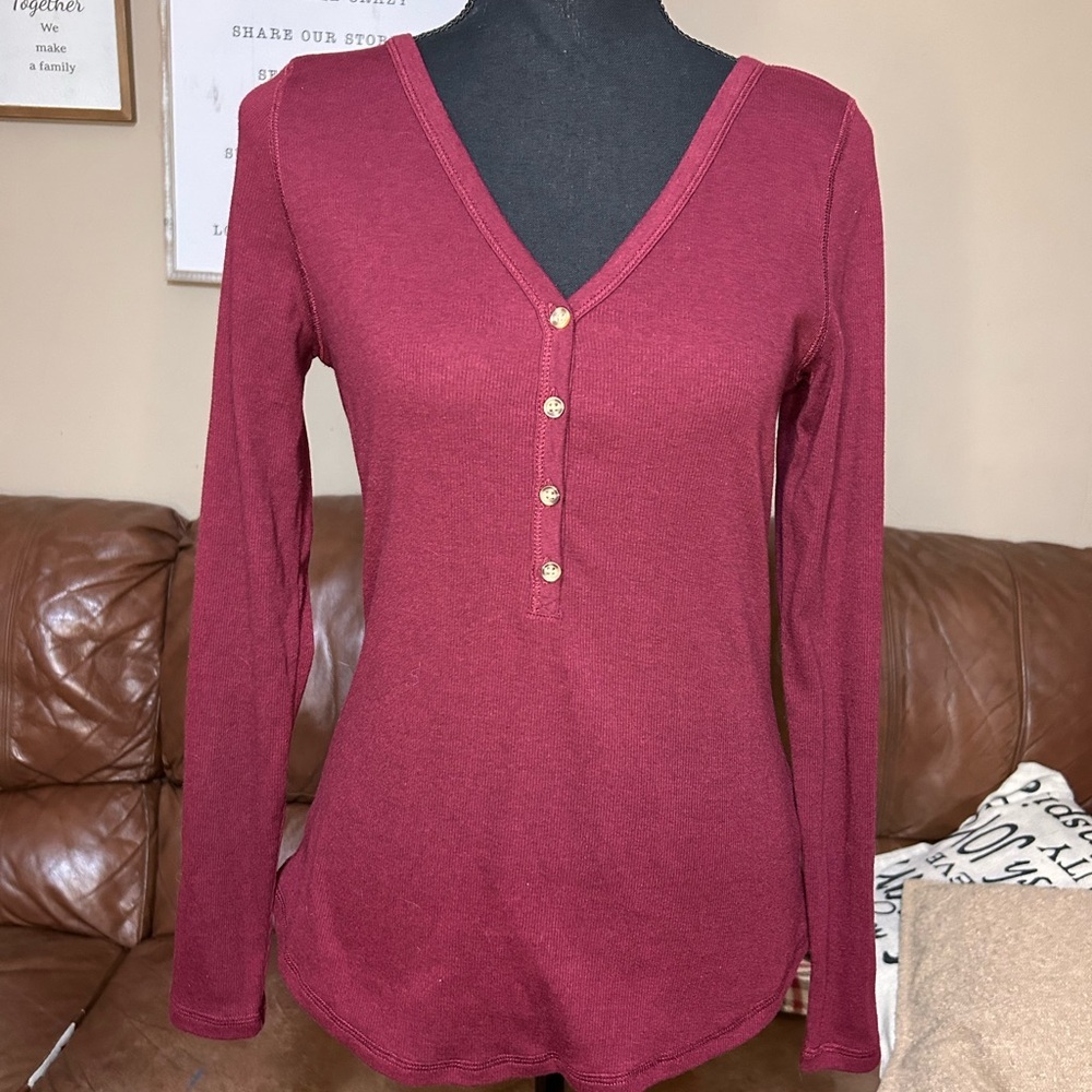 Old Navy Women's Burgundy Long Sleeve Top